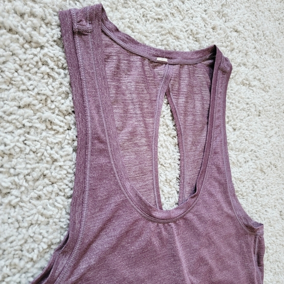 Lululemon Hold & Let Flow Tank in Heathered Black Cherry - Picture 8 of 9